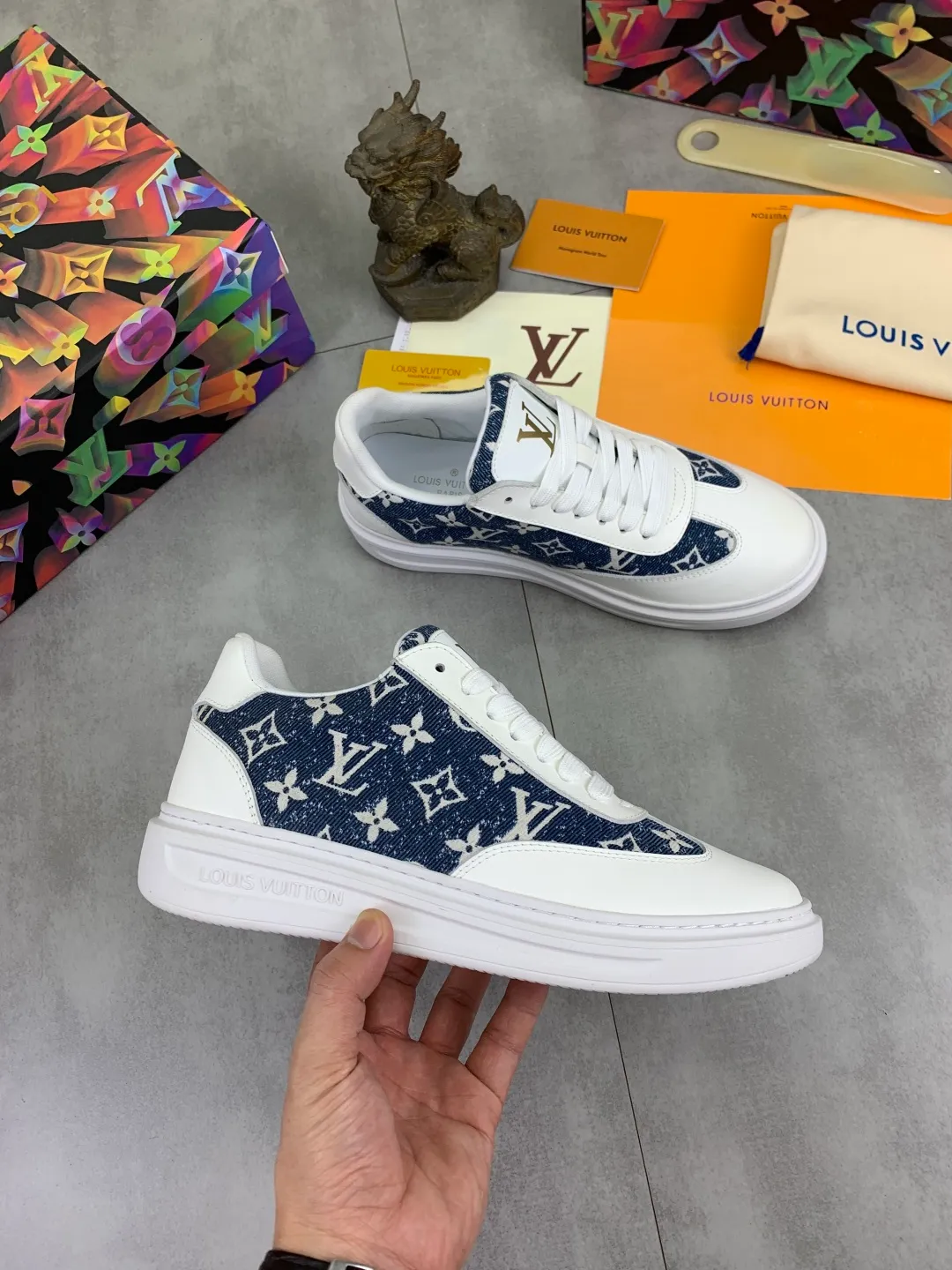 Men's men's shoes💰P520💰[New model]🆘High quality cowhide [Louis Vuitton]LV official website latest model🎁casual and fashionable men's shoes👟hot style💥simple and elegant style, exclusive for trendy men. Unique official website latest brand elements👑original decoration, fashionable and generous, the fabric is made of original denim➕comfortable and breathable mesh lining➕cow leather feet ✅The official website specifies wear-resistant casual outsole, the classic model is taken in real life🎬Color: 5⃣️colors available😍Number of codes: 38-44 Full set of packaging